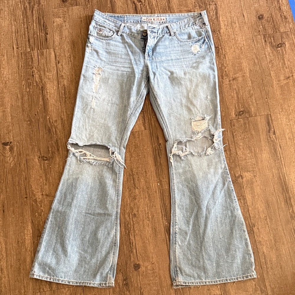 Hollister y2k Cali Extreme Flare Light Wash Distressed Low Rise Jeans